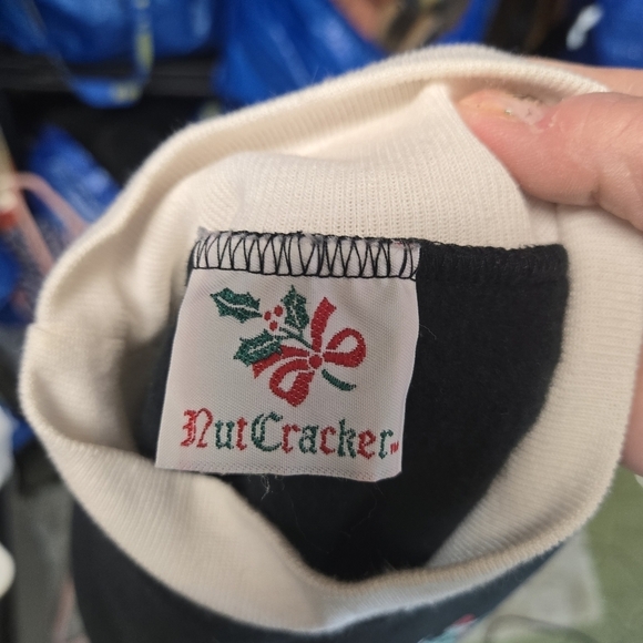 Vtg 80s Nutcracker Christmas tree birds black sweatshirt built in collar - Picture 3 of 11